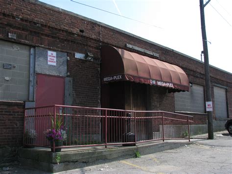 gay bathhouse in boston